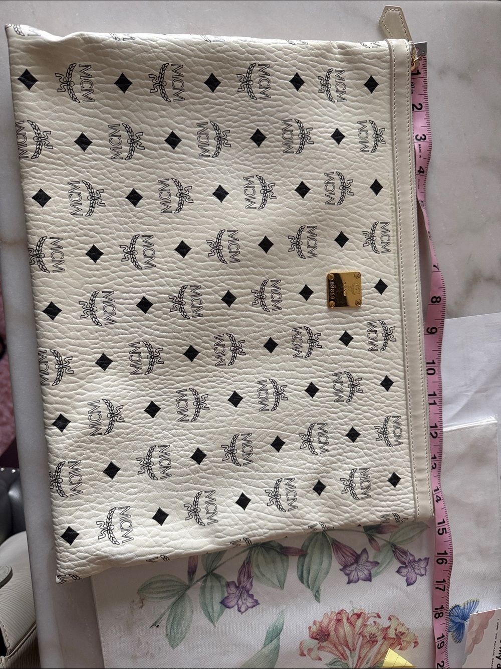 MCM White Leather Logo Pouch with Black Monogram - Picture 2 of 11